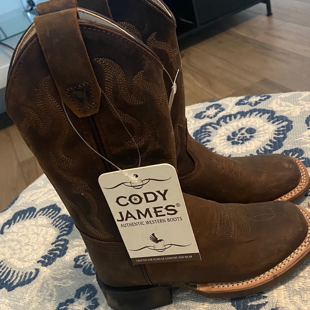 Cody James Brown Western Boots